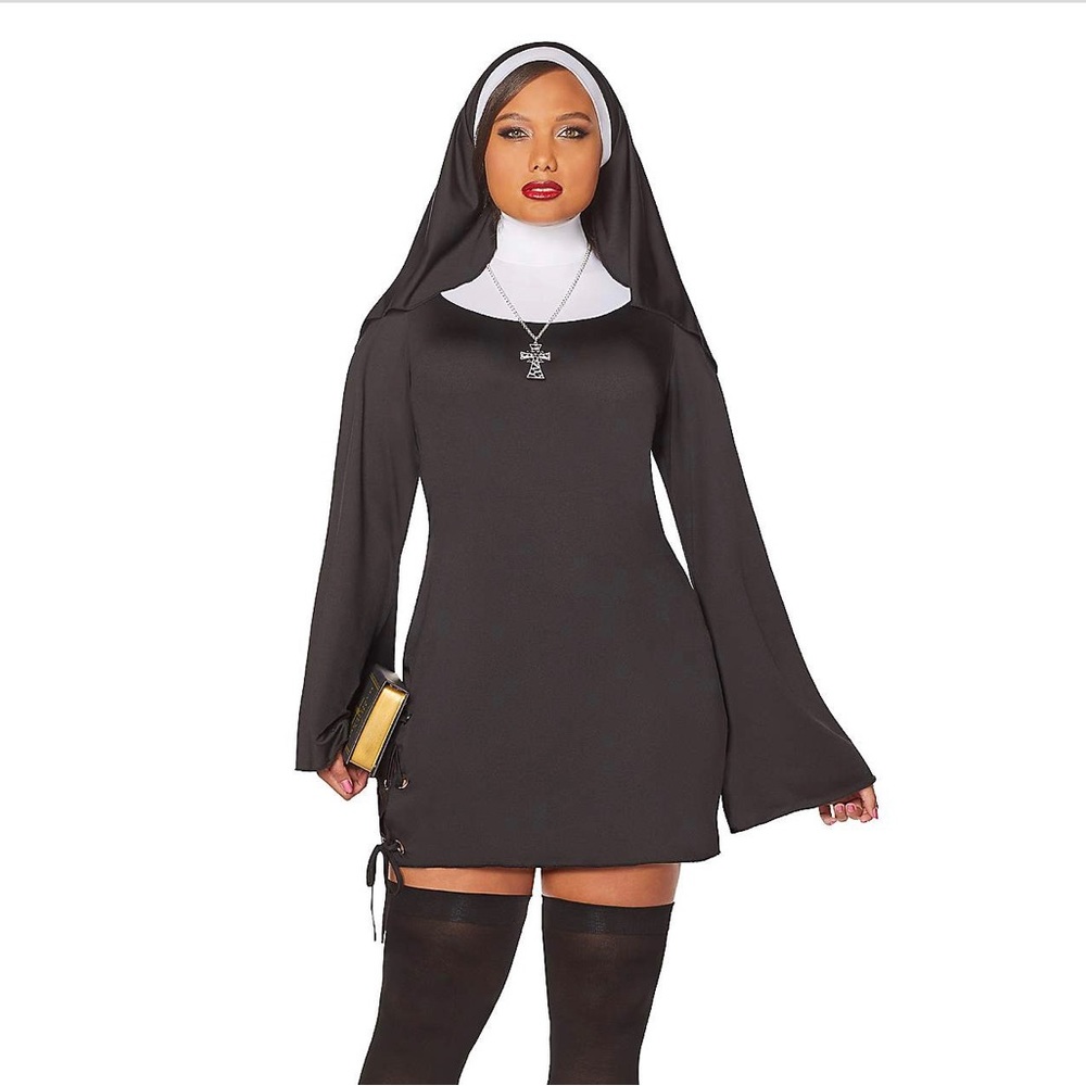 Spirit‎ Halloween ‘Sinful Sister’